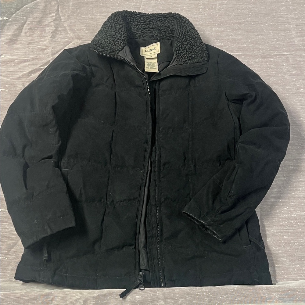L.L. Bean Black insulated puffer type  Jacket
